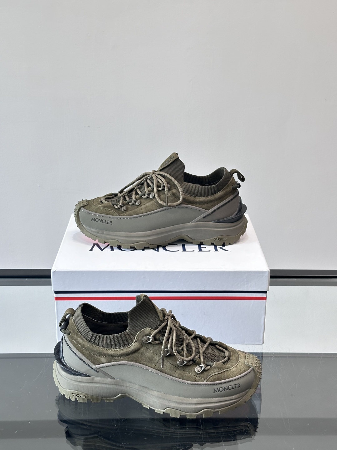 Moncler Trailgrip Outdoor Sneakers: Leather & Tech Fabric, Anti-Slip, Comfortable 5 cmp i1758619397827 8419 0 3
