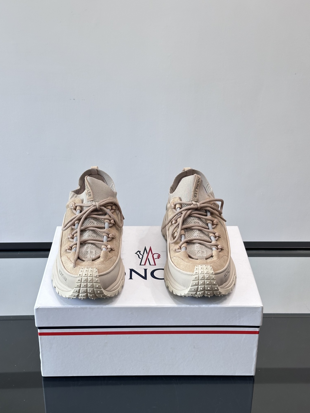 Moncler Outdoor Lace-Up Sneakers: Comfort, Style, and Innovation 3 cmp i1758619417948 1532 0 1