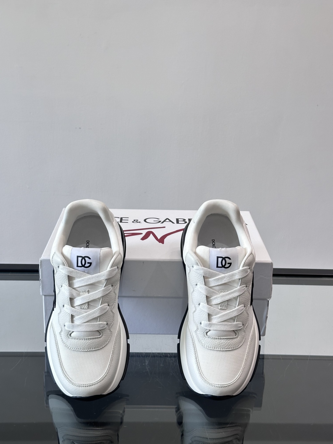 Dolce & Gabbana Men's Leather Sneakers - Stylish, Comfortable, and Durable 7 cmp i1758619894827 995 0 5