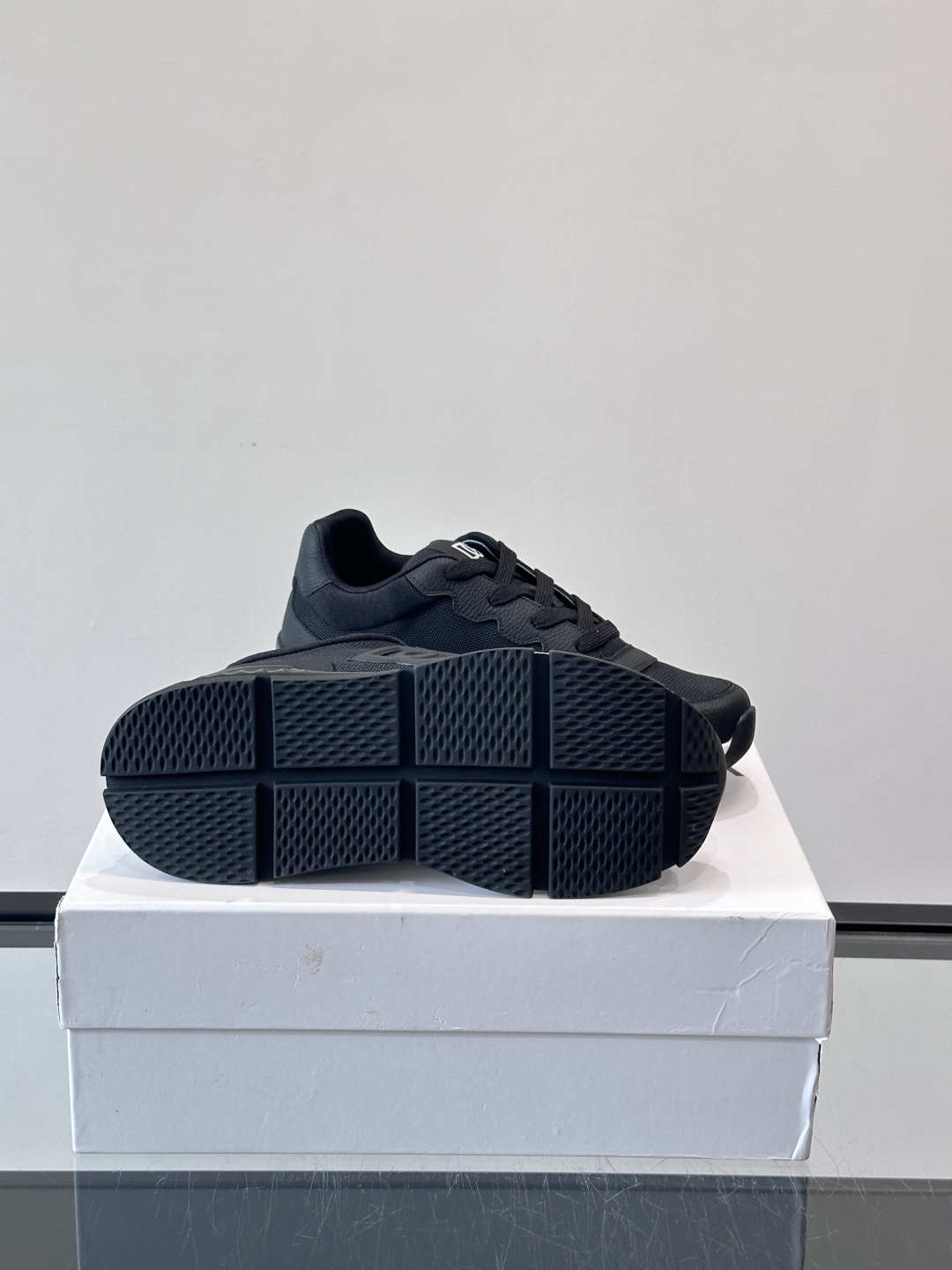 Dolce&Gabbana Men's Leather Sneakers - Stylish, Comfortable, and Durable 10 cmp i1758619924331 5117 0 8