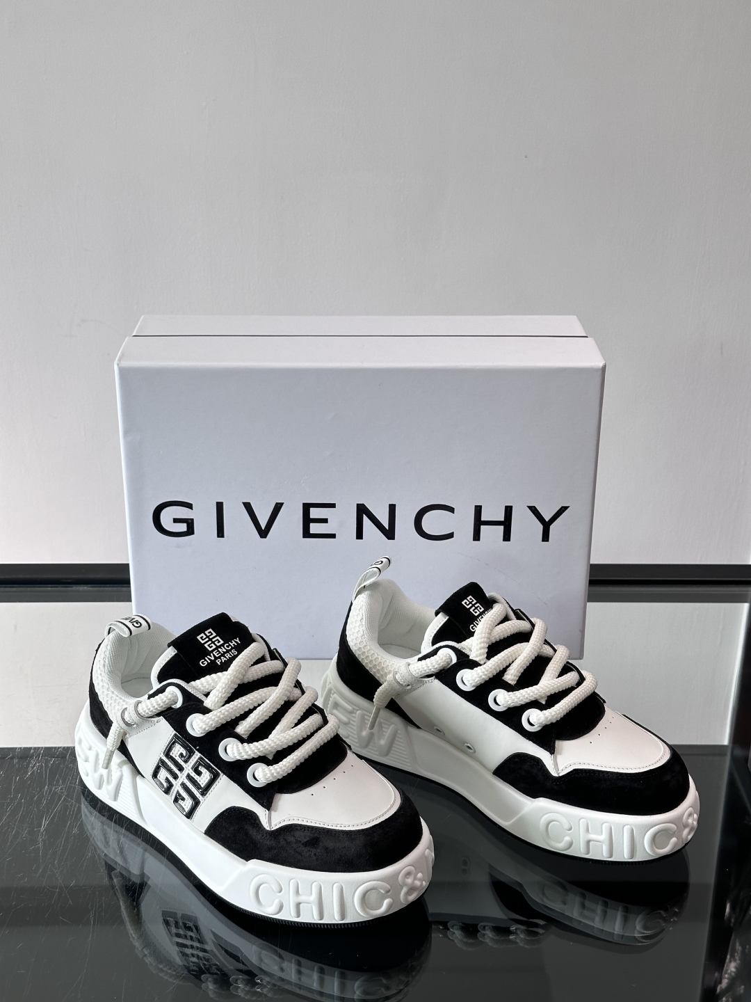 ▫️Gv *y～全新GIV 1男士厚底增高休闲运动鞋，鞋面高品质小牛皮制成！上脚效果帅气有型，增高4CM