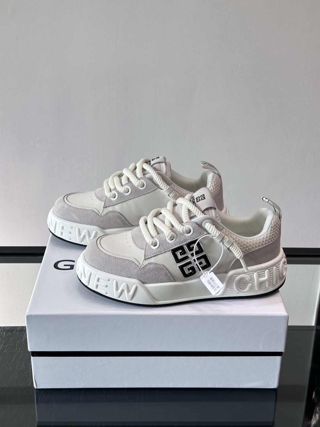 ▫️Gv *y～全新GIV 1男士厚底增高休闲运动鞋，鞋面高品质小牛皮制成！上脚效果帅气有型，增高4CM