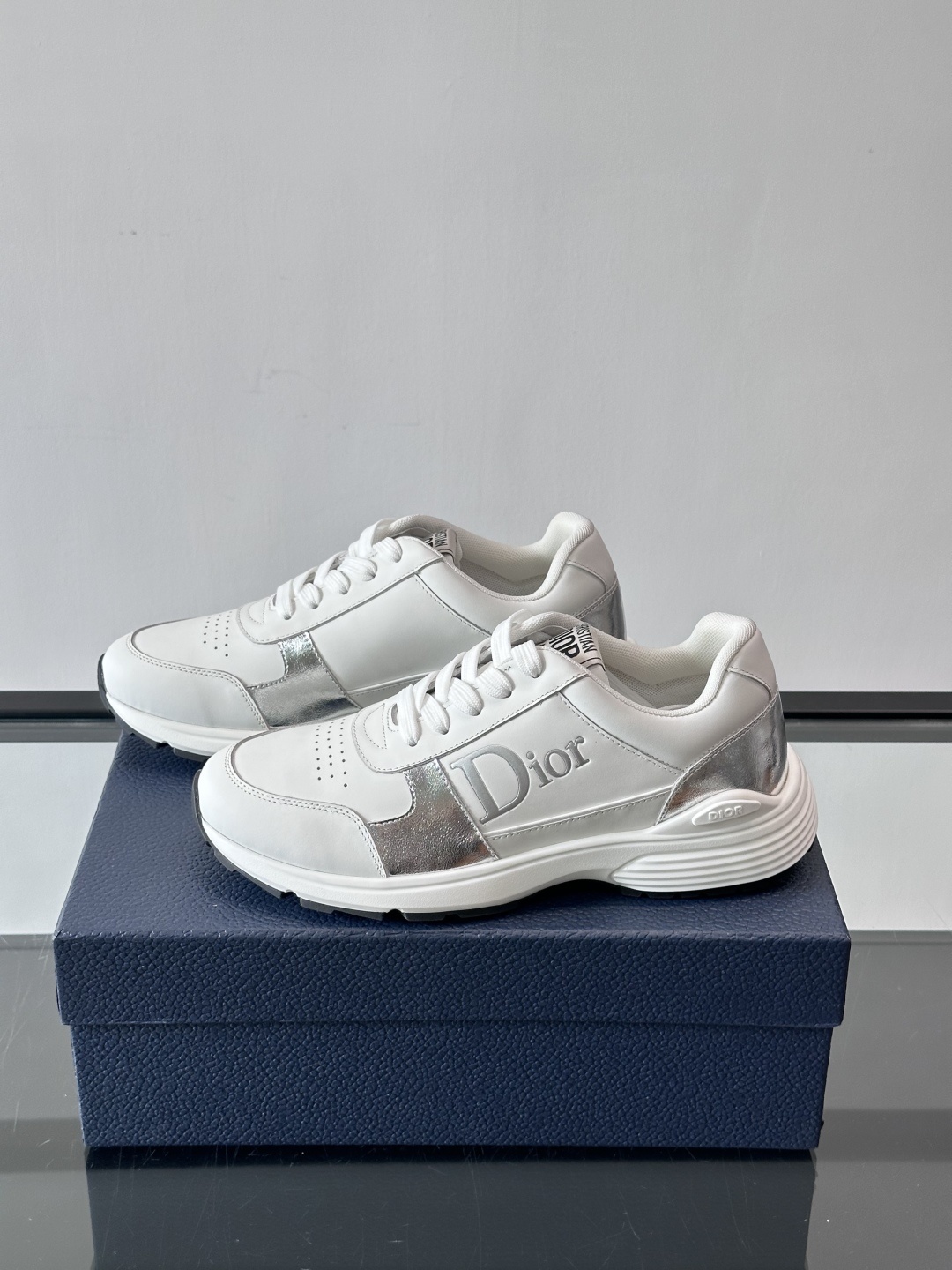๐๐ก๐ซ๐ข๐ฌ๐ญ๐ข๐๐ง ๐๐ข๐จ๐ซ# ่ฟชๅฅฅ Dior Chronoๆฐๆฌพไผ้ฒ่ฟๅจ้่ท้่็น้ ็็้
ทๆฏไบ๏ผๆชๆฅๆ
