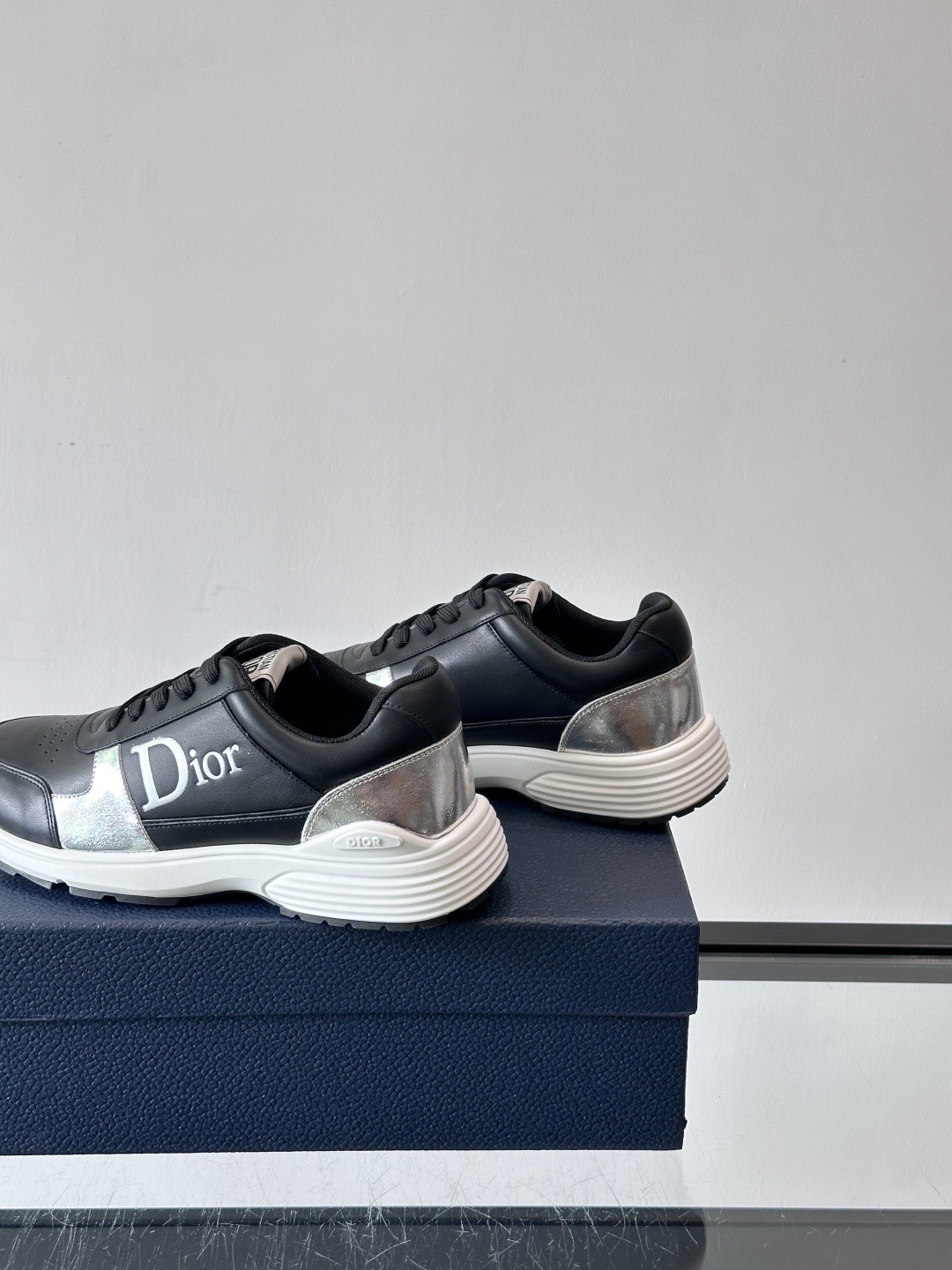 ๐๐ก๐ซ๐ข๐ฌ๐ญ๐ข๐๐ง ๐๐ข๐จ๐ซ# ่ฟชๅฅฅ Dior Chronoๆฐๆฌพไผ้ฒ่ฟๅจ้่ท้่็น้ ็็้
ทๆฏไบ๏ผๆชๆฅๆ