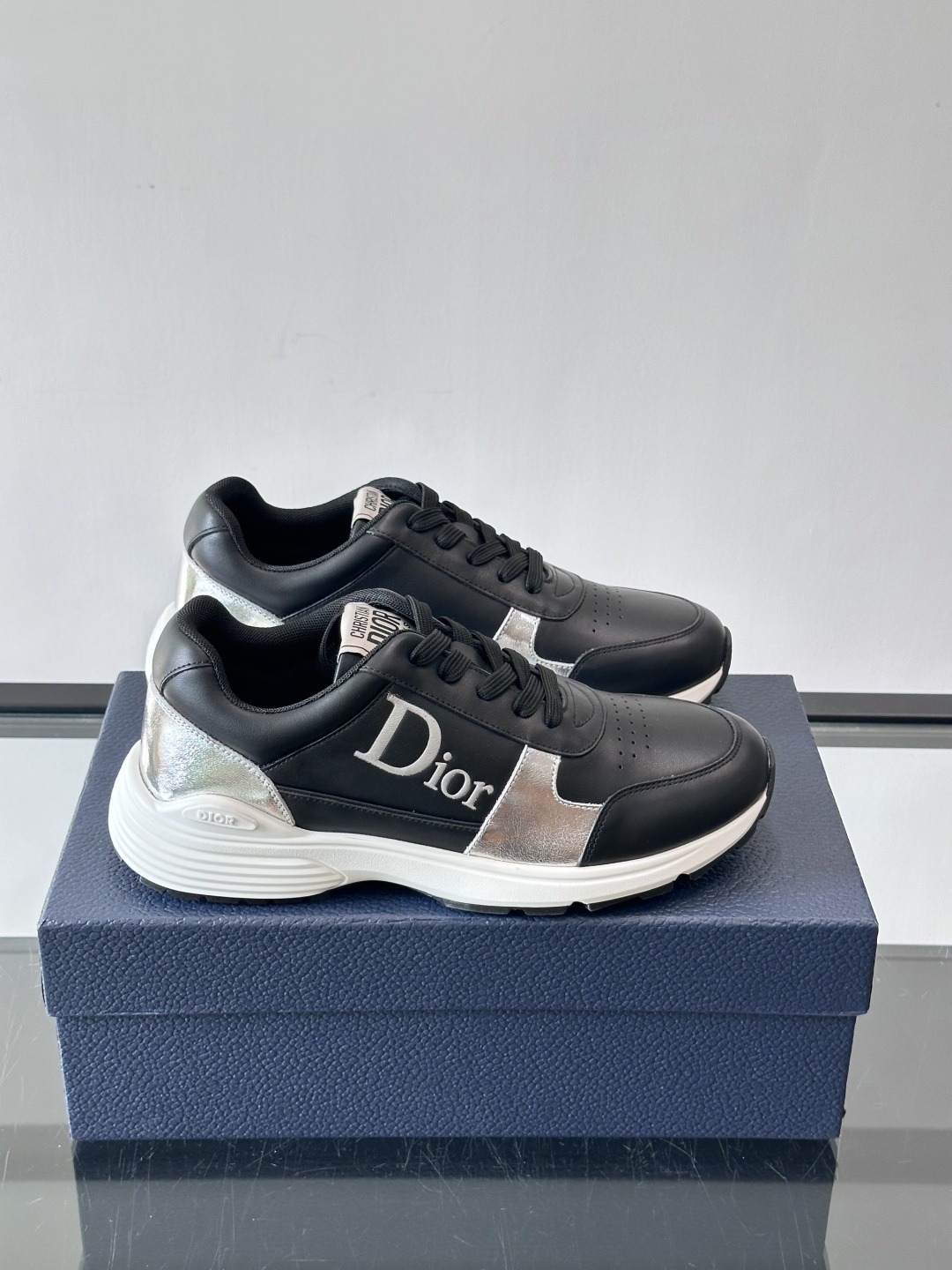 ๐๐ก๐ซ๐ข๐ฌ๐ญ๐ข๐๐ง ๐๐ข๐จ๐ซ# ่ฟชๅฅฅ Dior Chronoๆฐๆฌพไผ้ฒ่ฟๅจ้่ท้่็น้ ็็้
ทๆฏไบ๏ผๆชๆฅๆ