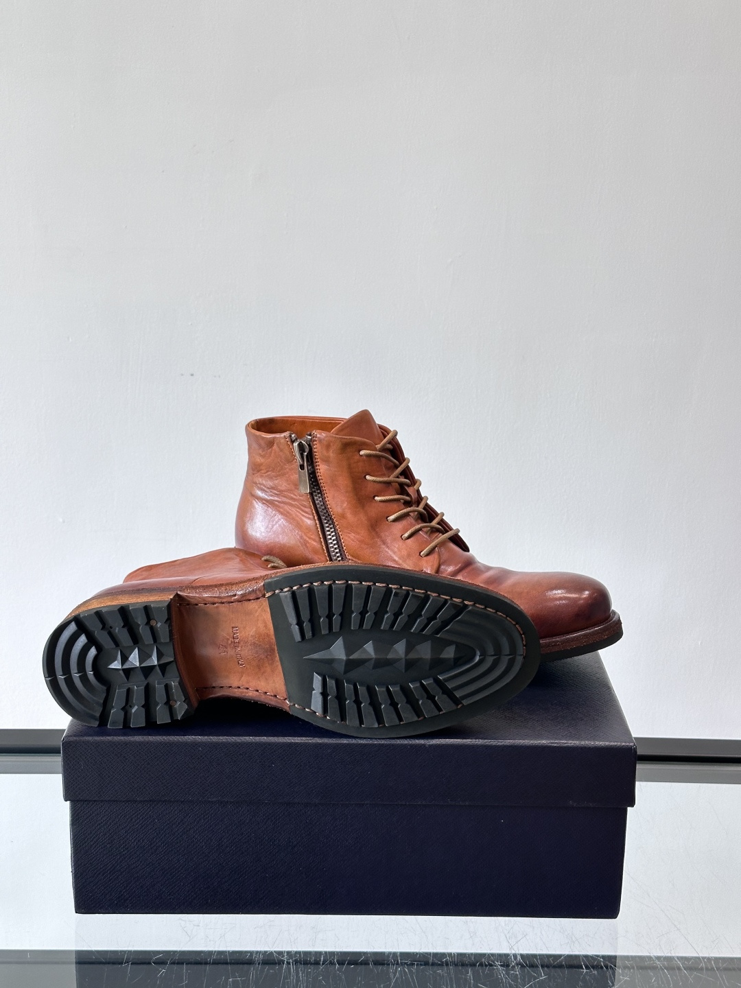 Prad* 男士水洗马皮🐎手工靴子🥾，猛货！水洗真皮夹层中底搭配橡胶外底皮鞋，款式新颖时尚，繁复鞋面里外