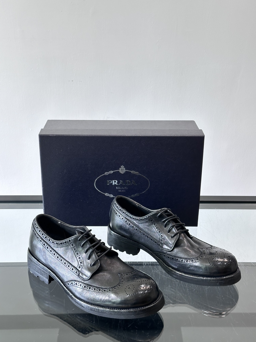 Prad* 男士水洗马皮🐎手工乐福鞋👞，猛货！水洗真皮夹层中底搭配橡胶外底皮鞋，款式新颖时尚，繁复鞋面里