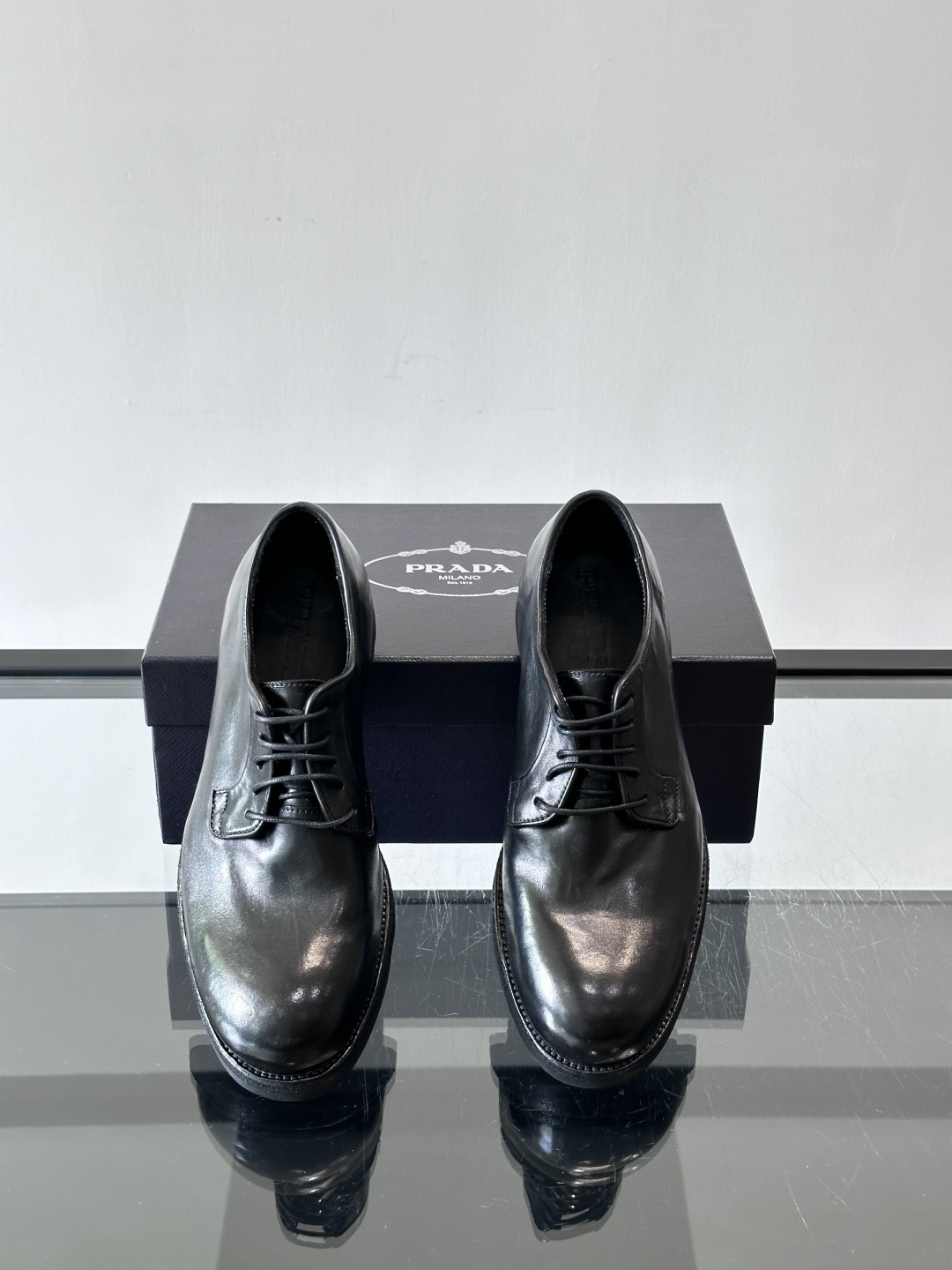 Prad* 男士水洗马皮🐎手工乐福鞋👞，猛货！水洗真皮夹层中底搭配橡胶外底皮鞋，款式新颖时尚，繁复鞋面里