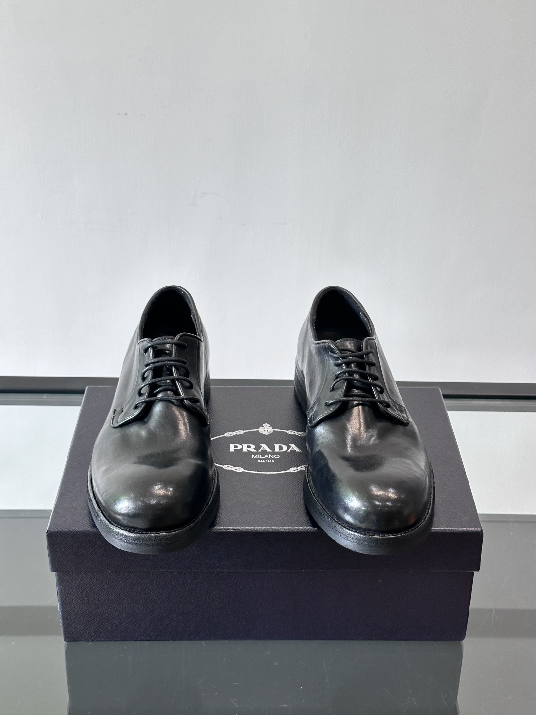 Prad* 男士水洗马皮🐎手工乐福鞋👞，猛货！水洗真皮夹层中底搭配橡胶外底皮鞋，款式新颖时尚，繁复鞋面里