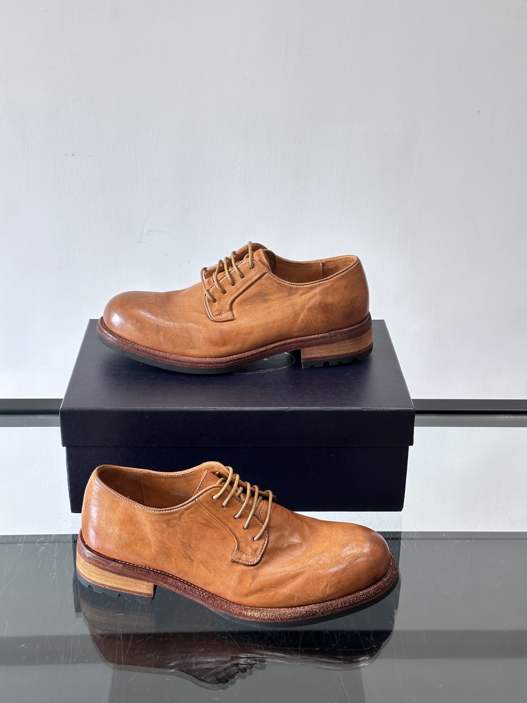 Prad* 男士水洗马皮🐎手工乐福鞋👞，猛货！水洗真皮夹层中底搭配橡胶外底皮鞋，款式新颖时尚，繁复鞋面里