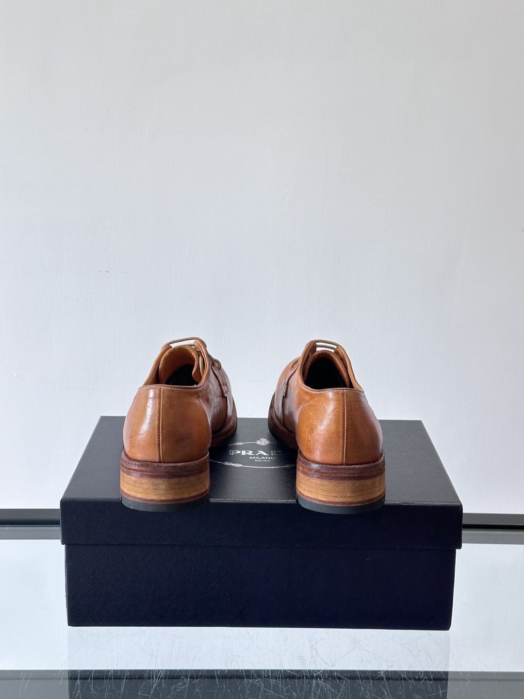 Prad* 男士水洗马皮🐎手工乐福鞋👞，猛货！水洗真皮夹层中底搭配橡胶外底皮鞋，款式新颖时尚，繁复鞋面里