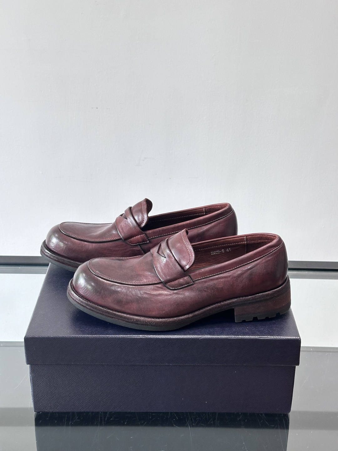 Prad* 男士水洗马皮🐎手工乐福鞋👞，猛货！水洗真皮夹层中底搭配橡胶外底皮鞋，款式新颖时尚，繁复鞋面里