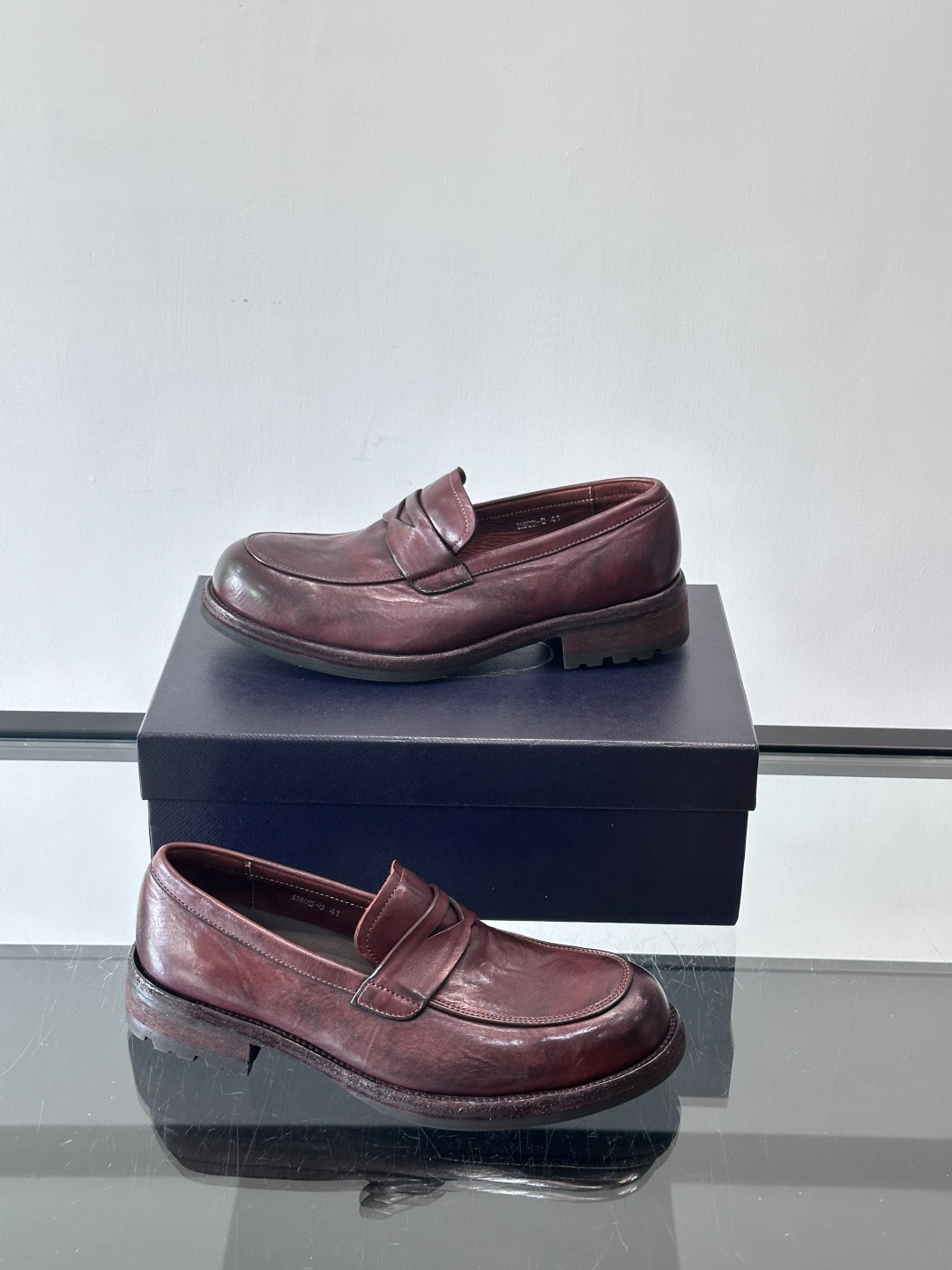 Prad* 男士水洗马皮🐎手工乐福鞋👞，猛货！水洗真皮夹层中底搭配橡胶外底皮鞋，款式新颖时尚，繁复鞋面里