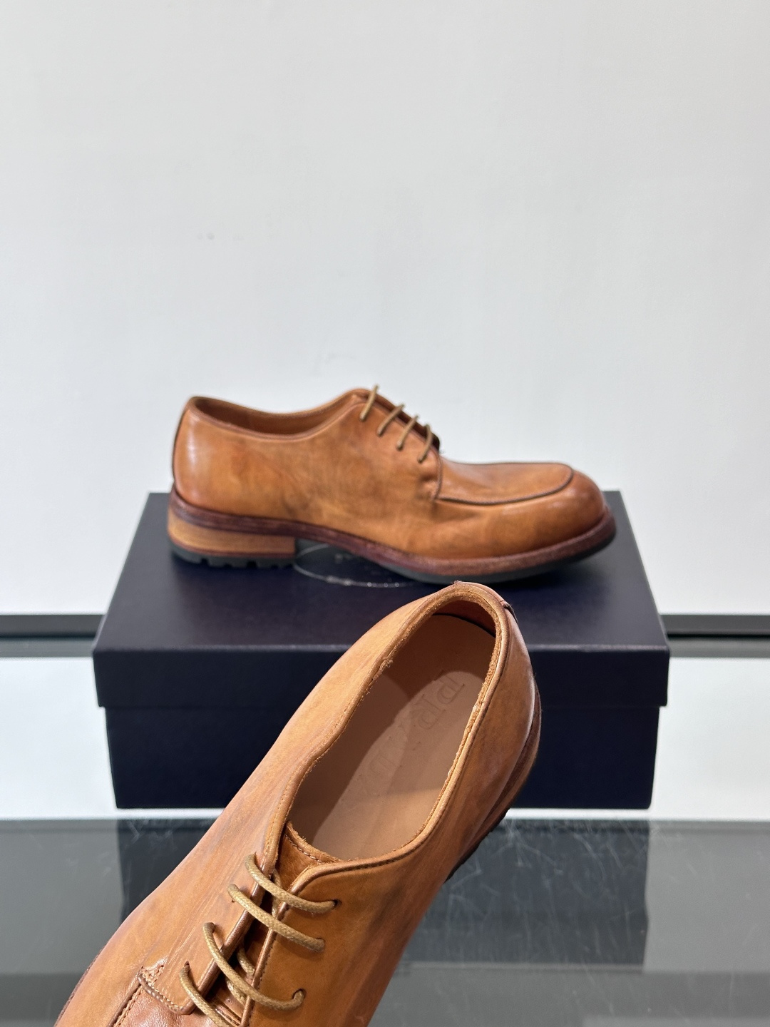 Prad* 男士水洗马皮🐎手工乐福鞋👞，猛货！水洗真皮夹层中底搭配橡胶外底皮鞋，款式新颖时尚，繁复鞋面里