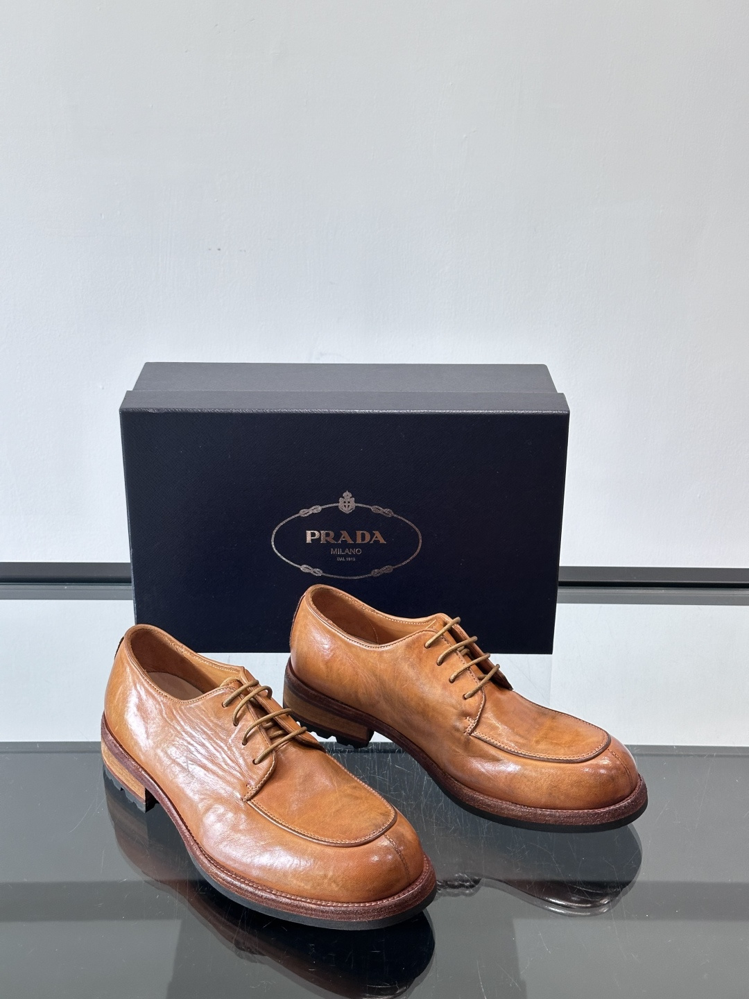 Prad* 男士水洗马皮🐎手工乐福鞋👞，猛货！水洗真皮夹层中底搭配橡胶外底皮鞋，款式新颖时尚，繁复鞋面里