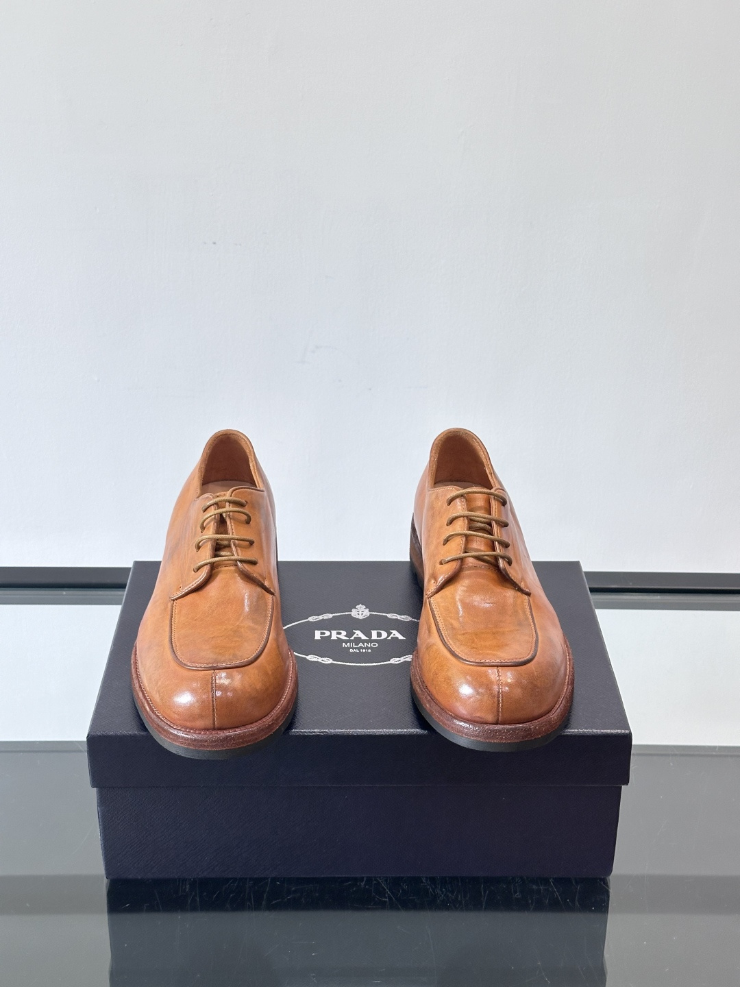 Prad* 男士水洗马皮🐎手工乐福鞋👞，猛货！水洗真皮夹层中底搭配橡胶外底皮鞋，款式新颖时尚，繁复鞋面里