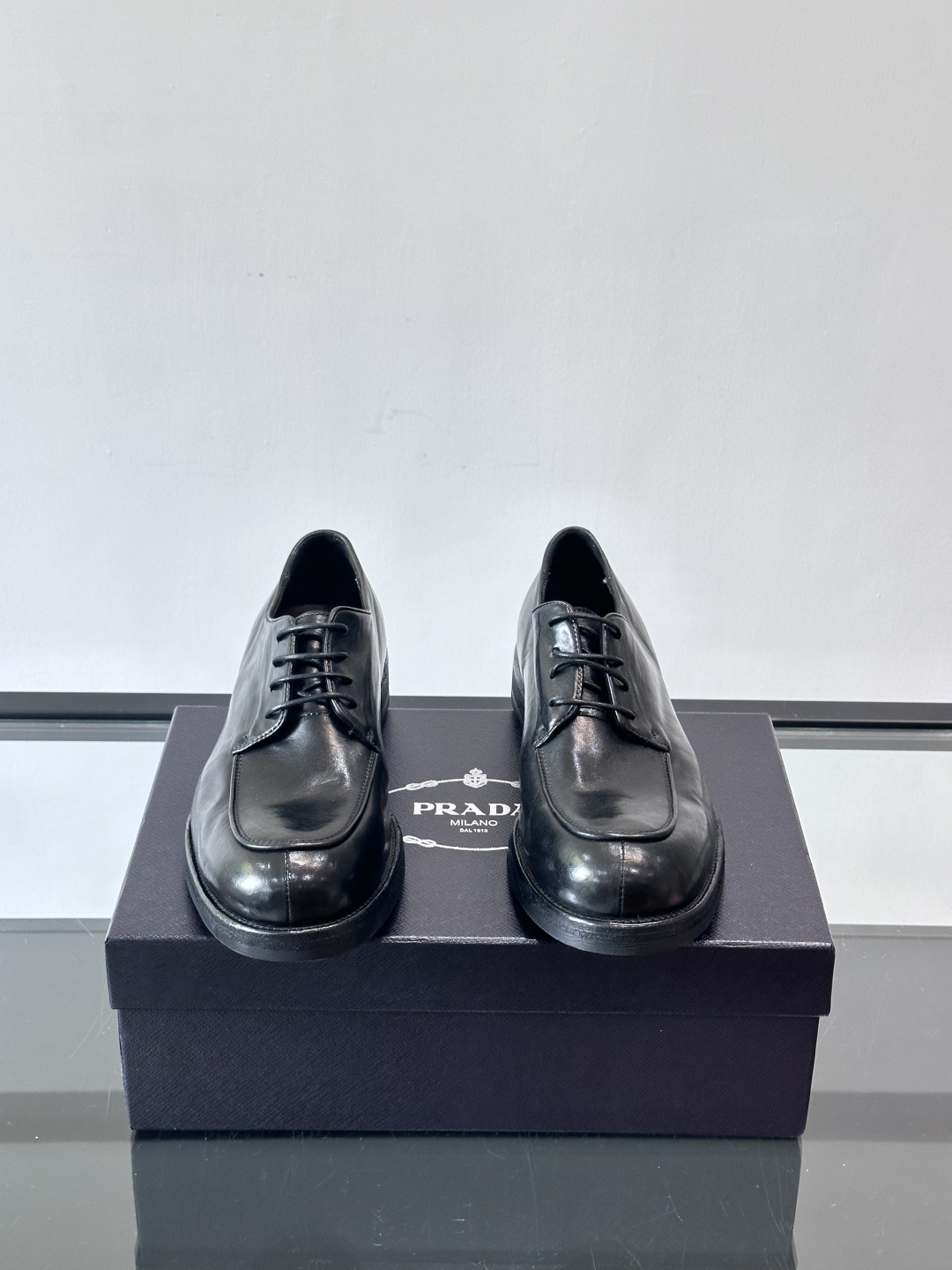 Prad* 男士水洗马皮🐎手工乐福鞋👞，猛货！水洗真皮夹层中底搭配橡胶外底皮鞋，款式新颖时尚，繁复鞋面里