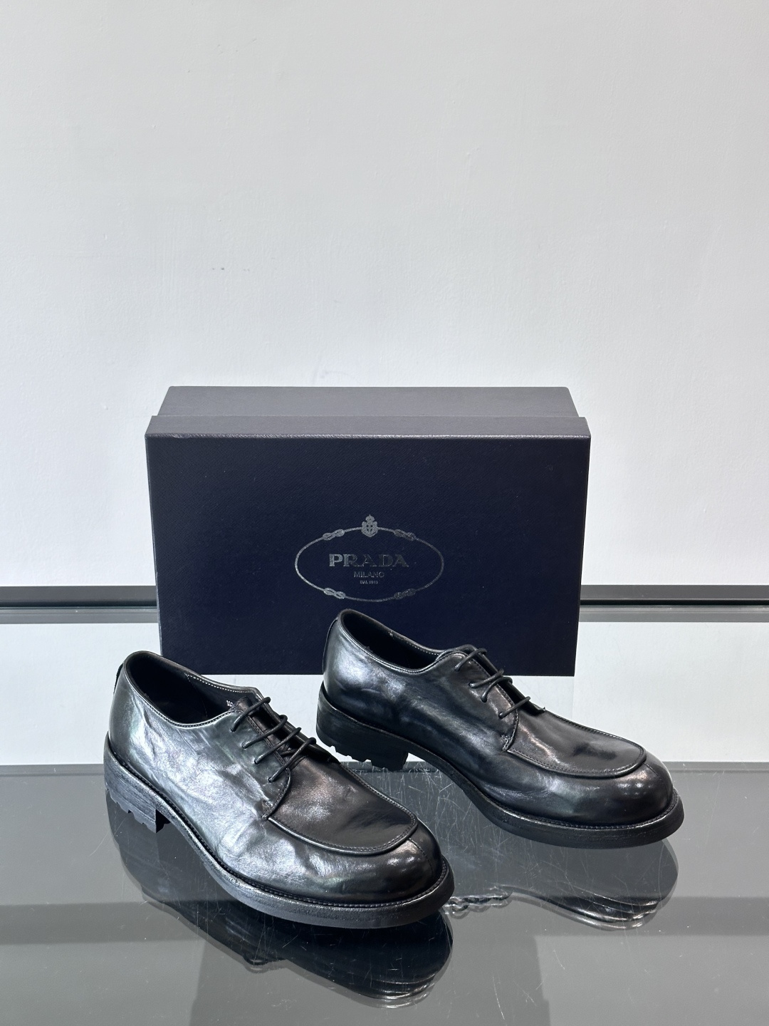 Prad* 男士水洗马皮🐎手工乐福鞋👞，猛货！水洗真皮夹层中底搭配橡胶外底皮鞋，款式新颖时尚，繁复鞋面里