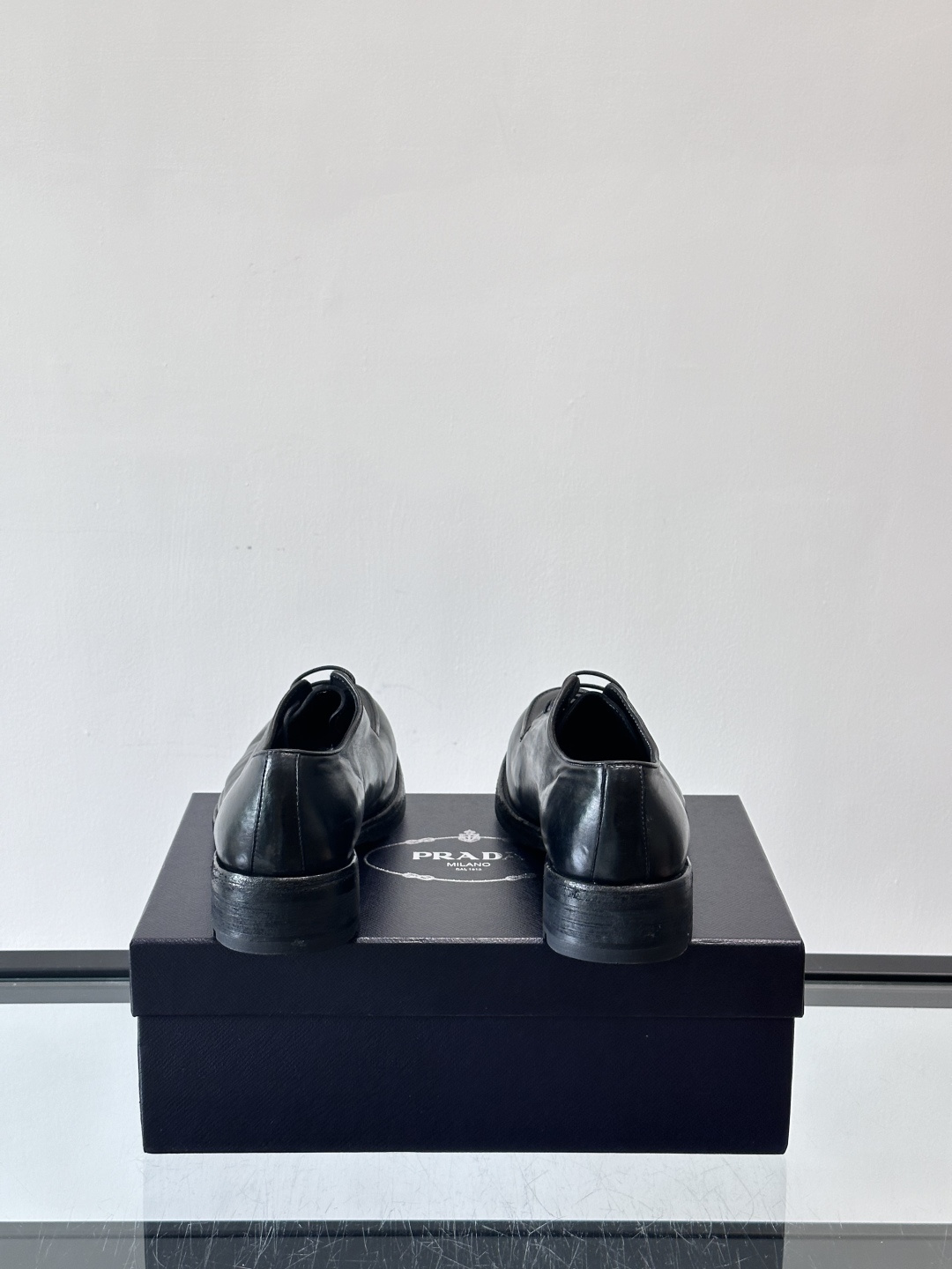 Prad* 男士水洗马皮🐎手工乐福鞋👞，猛货！水洗真皮夹层中底搭配橡胶外底皮鞋，款式新颖时尚，繁复鞋面里