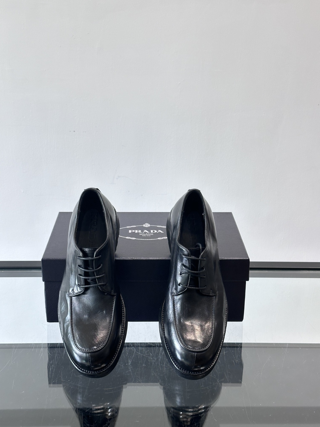 Prad* 男士水洗马皮🐎手工乐福鞋👞，猛货！水洗真皮夹层中底搭配橡胶外底皮鞋，款式新颖时尚，繁复鞋面里