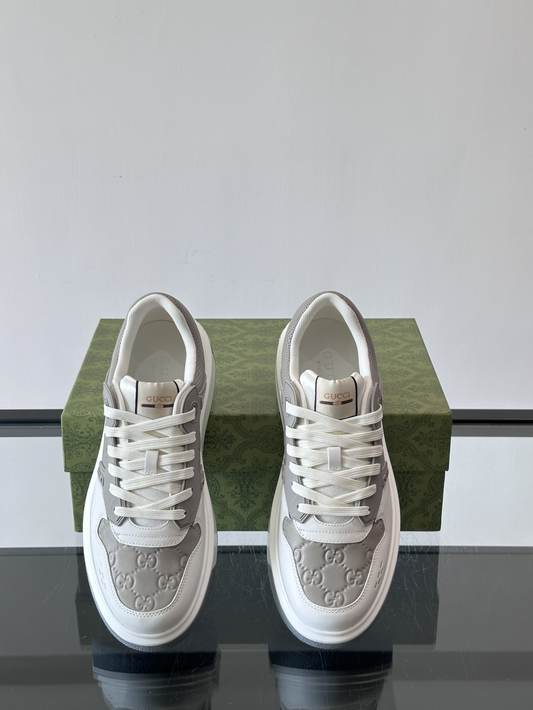 ◾️▫️G家男士GG增高厚底运动鞋，选用进口牛皮拼接原版透气网面打造，简约舒适版，内里头层牛皮，鞋舌装饰