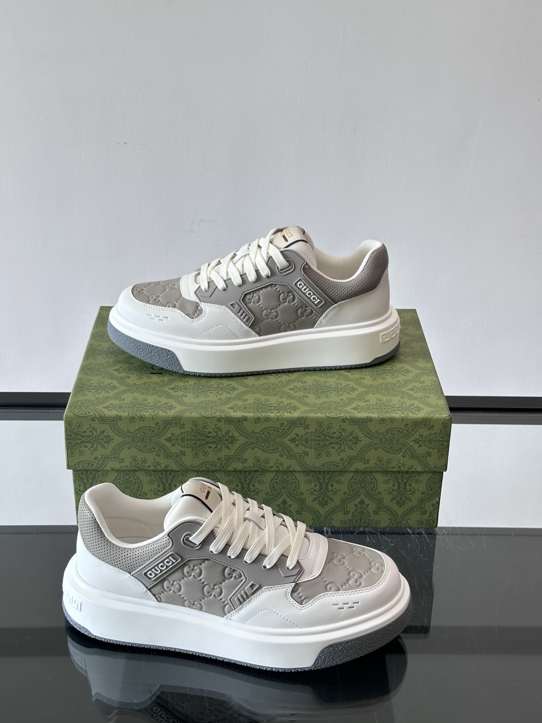 ◾️▫️G家男士GG增高厚底运动鞋，选用进口牛皮拼接原版透气网面打造，简约舒适版，内里头层牛皮，鞋舌装饰