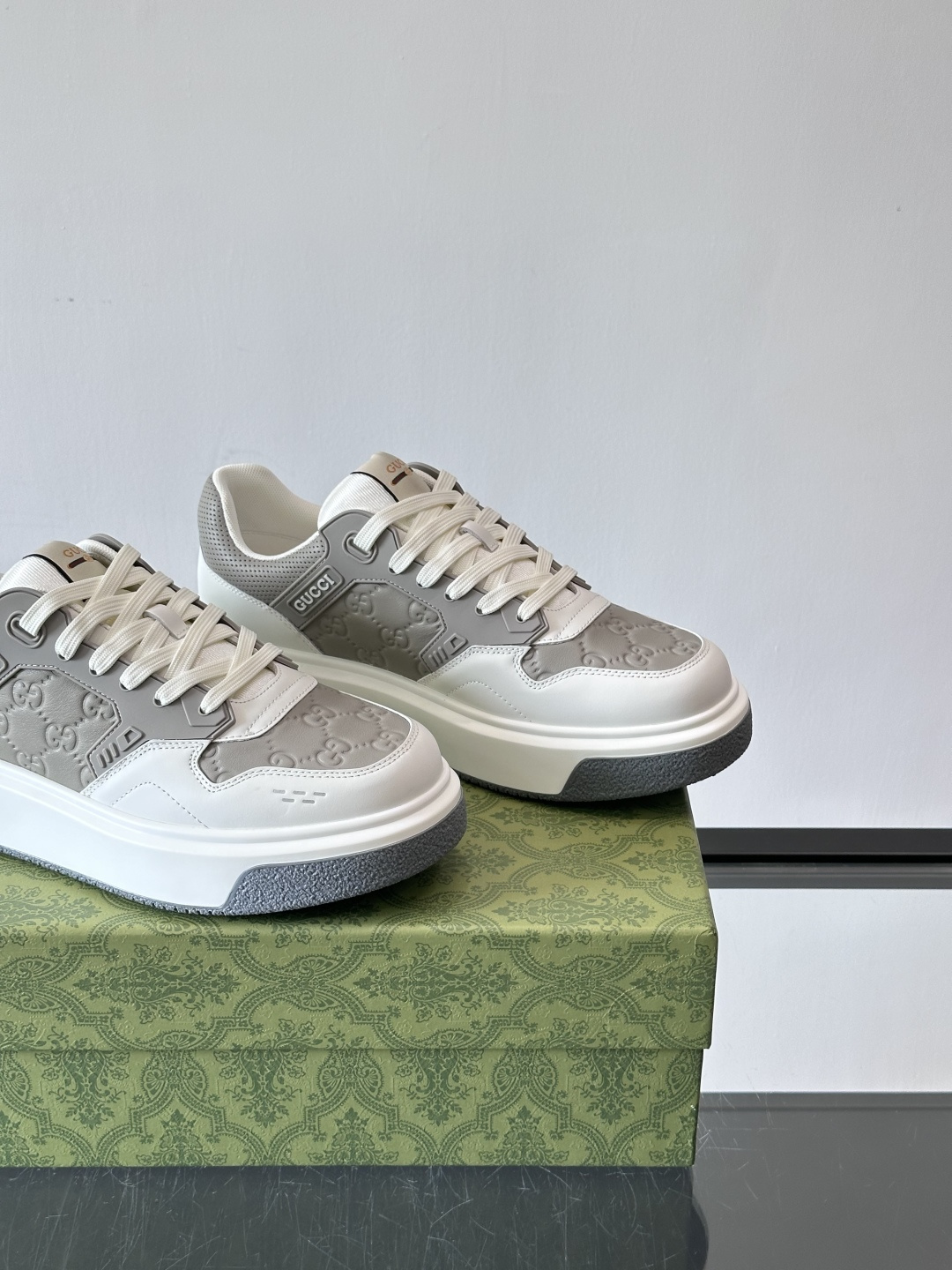 ◾️▫️G家男士GG增高厚底运动鞋，选用进口牛皮拼接原版透气网面打造，简约舒适版，内里头层牛皮，鞋舌装饰