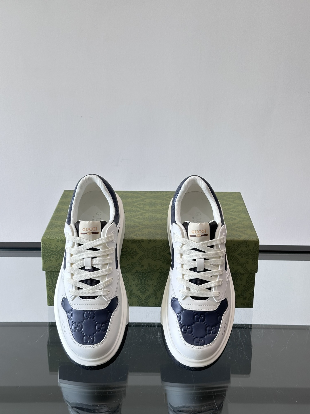 ◾️▫️G家男士GG增高厚底运动鞋，选用进口牛皮拼接原版透气网面打造，简约舒适版，内里头层牛皮，鞋舌装饰