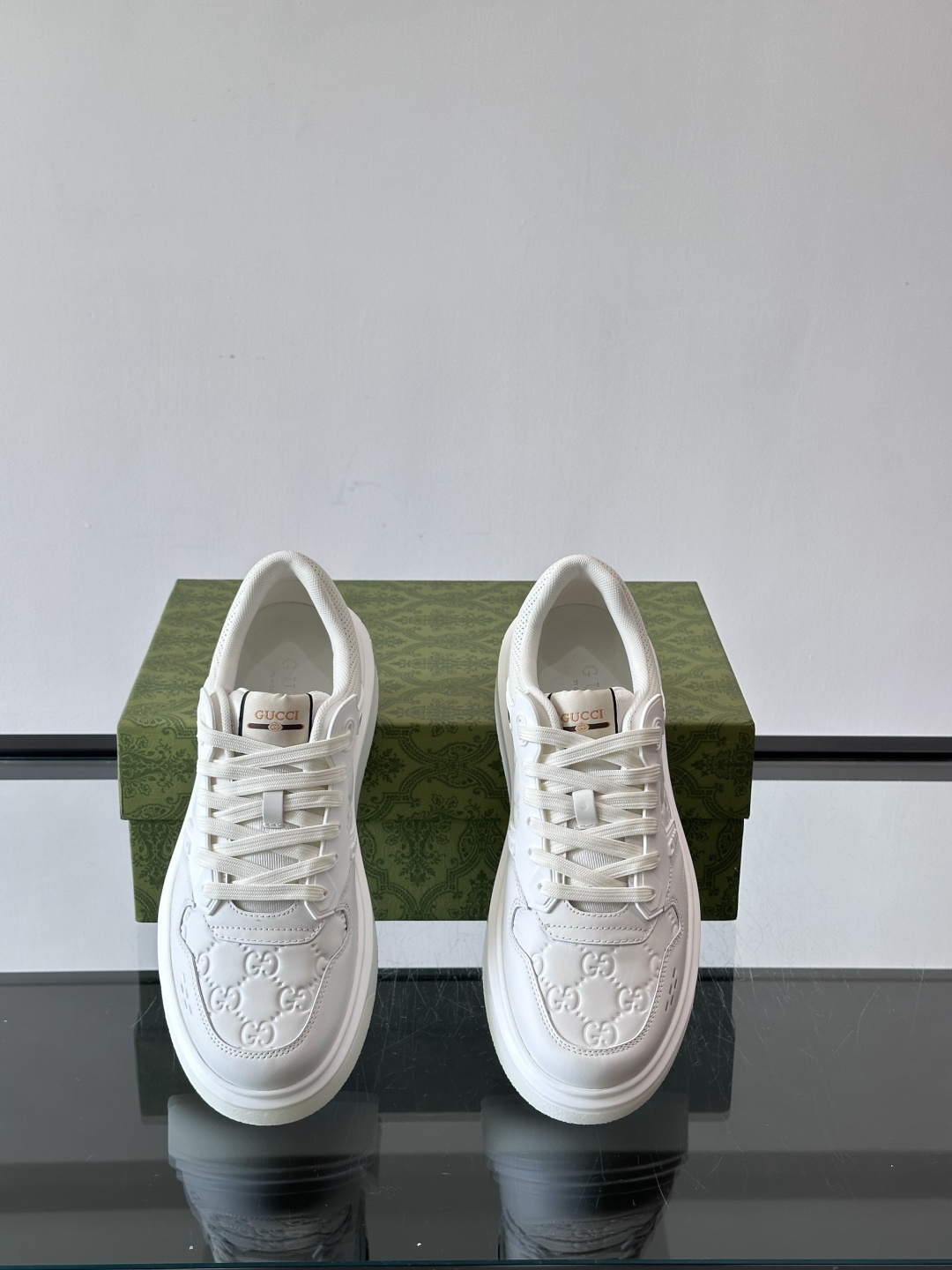 ◾️▫️G家男士GG增高厚底运动鞋，选用进口牛皮拼接原版透气网面打造，简约舒适版，内里头层牛皮，鞋舌装饰