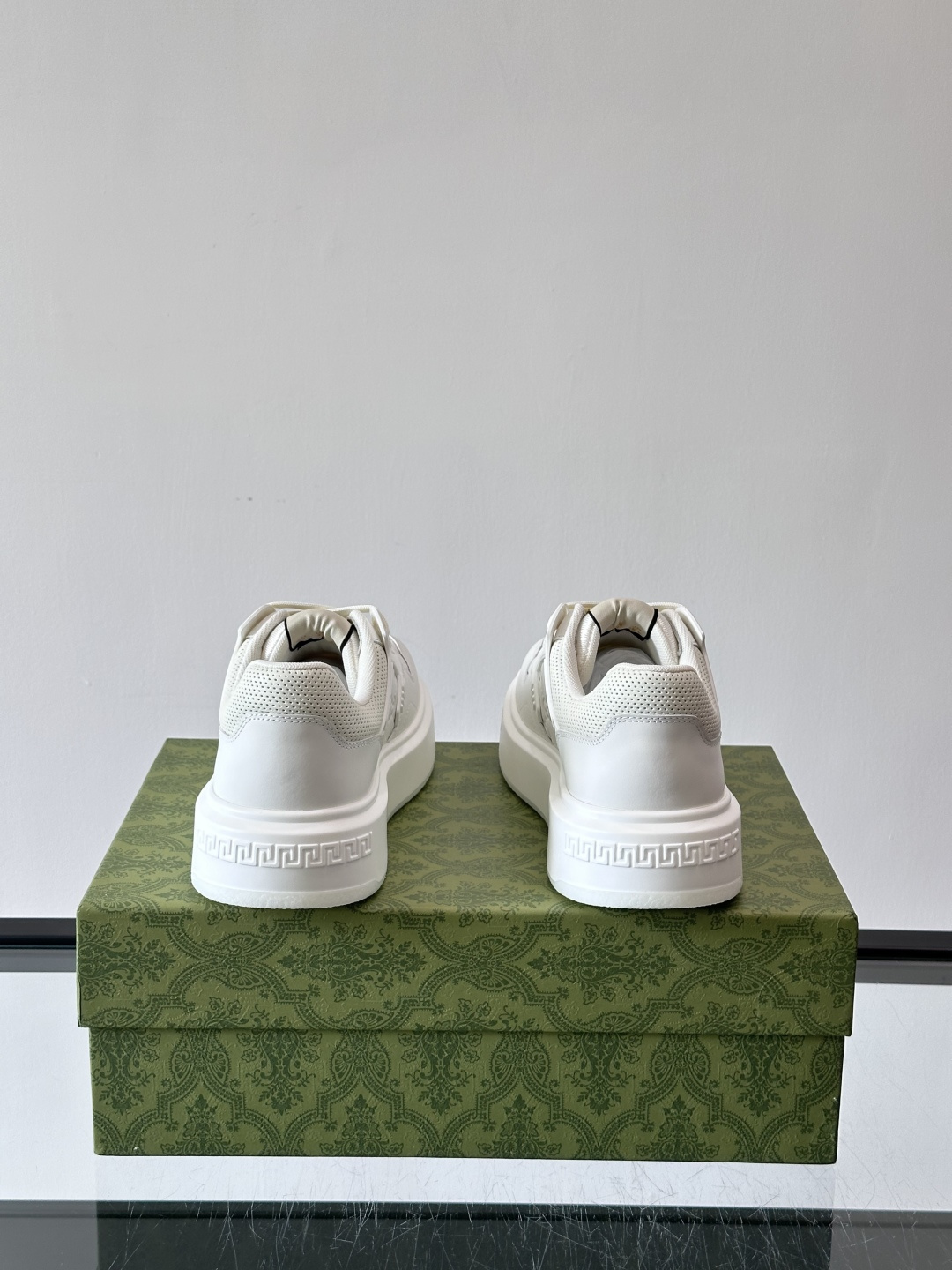 ◾️▫️G家男士GG增高厚底运动鞋，选用进口牛皮拼接原版透气网面打造，简约舒适版，内里头层牛皮，鞋舌装饰