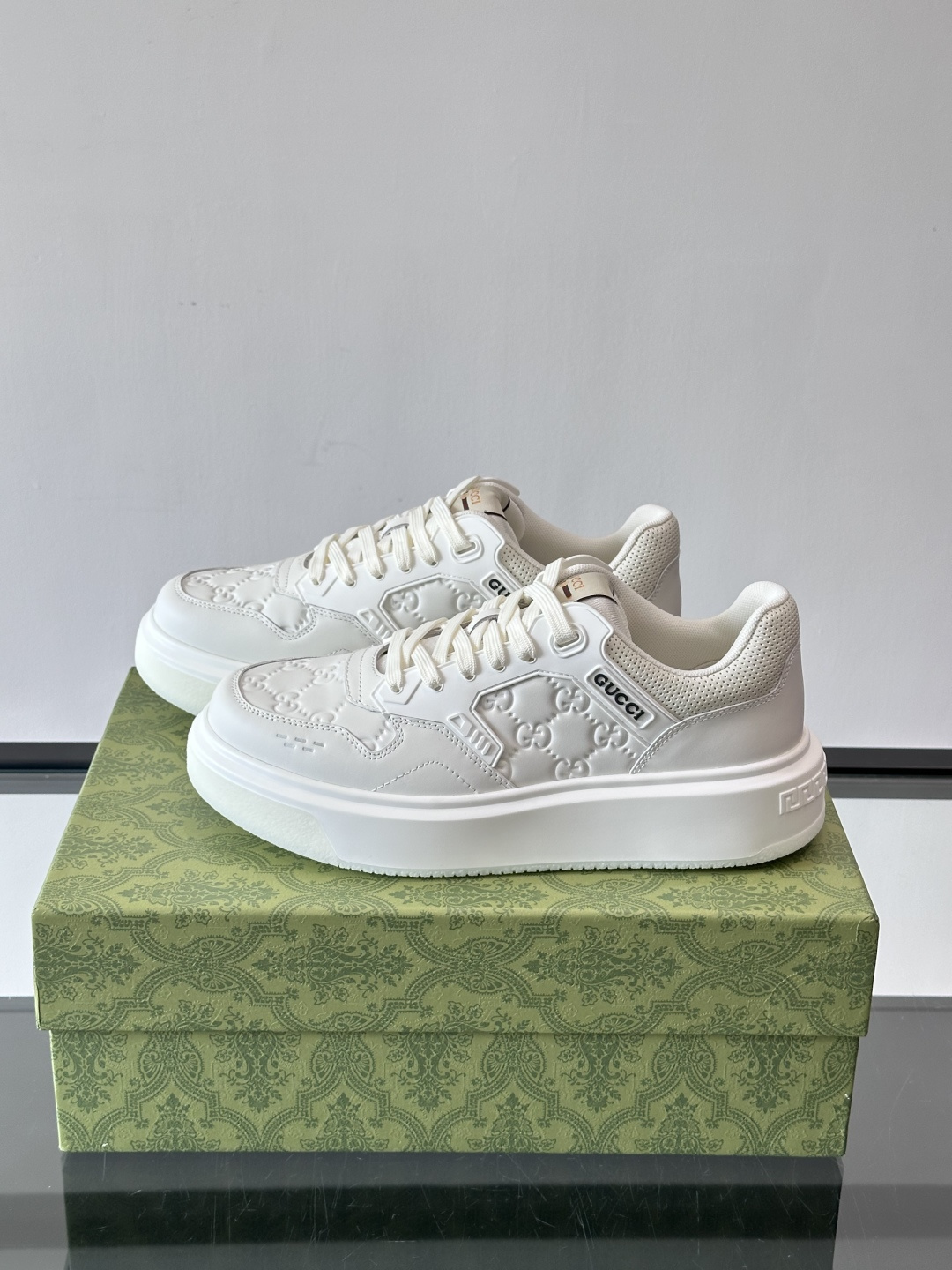 ◾️▫️G家男士GG增高厚底运动鞋，选用进口牛皮拼接原版透气网面打造，简约舒适版，内里头层牛皮，鞋舌装饰