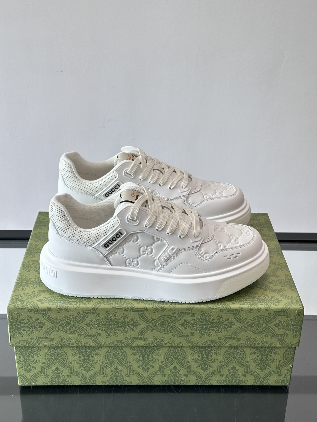 ◾️▫️G家男士GG增高厚底运动鞋，选用进口牛皮拼接原版透气网面打造，简约舒适版，内里头层牛皮，鞋舌装饰