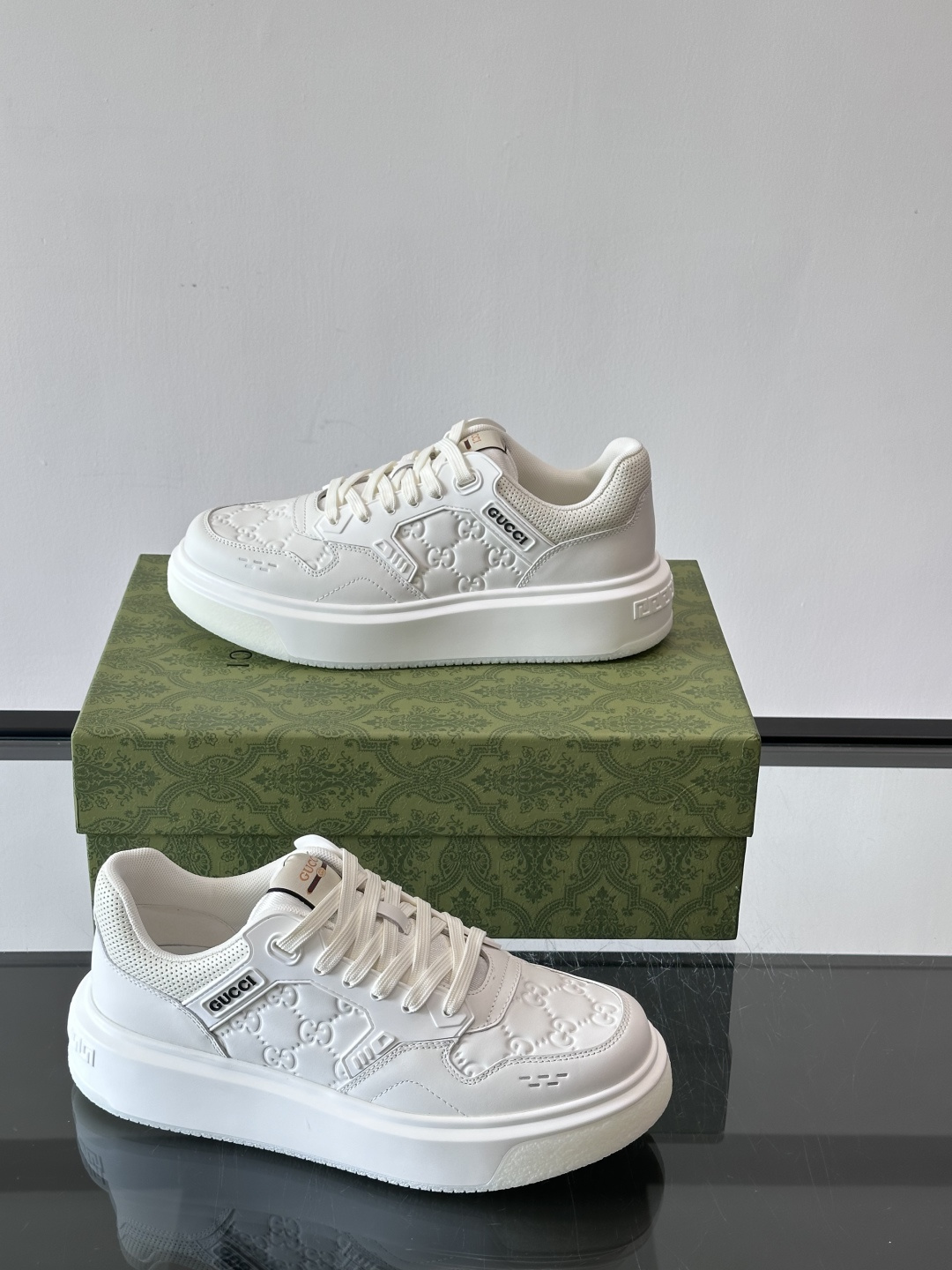 ◾️▫️G家男士GG增高厚底运动鞋，选用进口牛皮拼接原版透气网面打造，简约舒适版，内里头层牛皮，鞋舌装饰