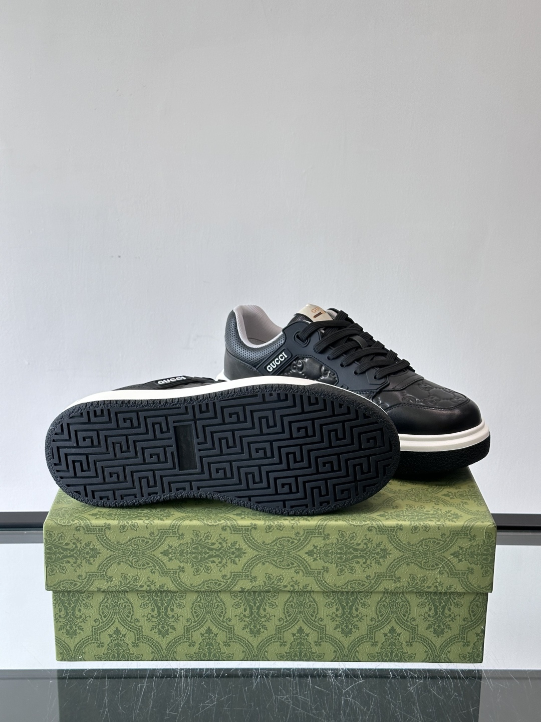 ◾️▫️G家男士GG增高厚底运动鞋，选用进口牛皮拼接原版透气网面打造，简约舒适版，内里头层牛皮，鞋舌装饰