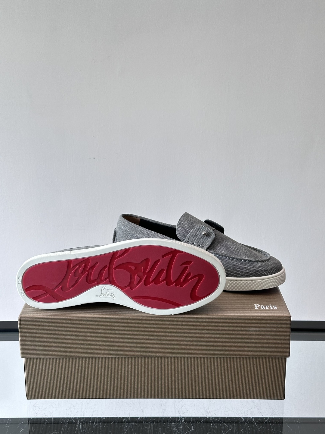 CL 休闲鞋一脚蹬 男士老钱风休闲鞋Christian Louboutin 休闲鞋👟！这双老钱风一脚蹬 