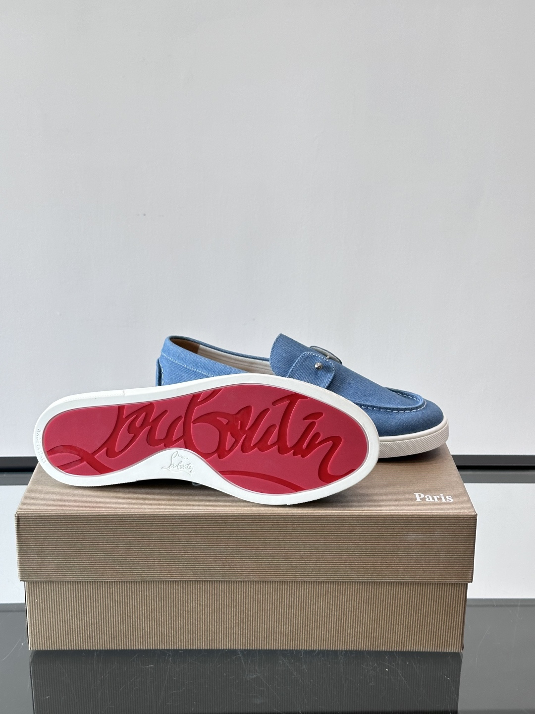 CL 休闲鞋一脚蹬 男士老钱风休闲鞋Christian Louboutin 休闲鞋👟！这双老钱风一脚蹬 