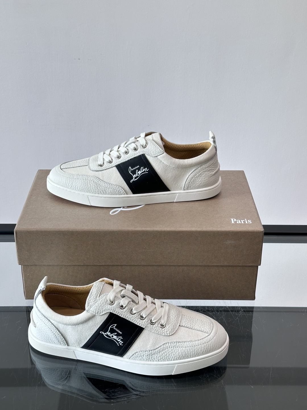 ◾▫C~L 男士低帮经典红底休闲鞋，高端品质，选用进口原版牛皮拼接原版帆布打造，品牌调性鲜艳撞色设计，脚