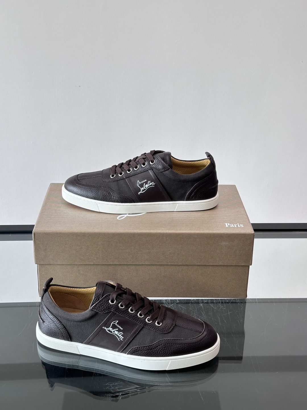 ◾▫C~L 男士低帮经典红底休闲鞋，高端品质，选用进口原版牛皮拼接原版帆布打造，品牌调性鲜艳撞色设计，脚