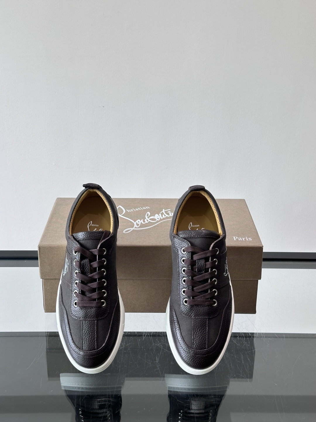 ◾▫C~L 男士低帮经典红底休闲鞋，高端品质，选用进口原版牛皮拼接原版帆布打造，品牌调性鲜艳撞色设计，脚