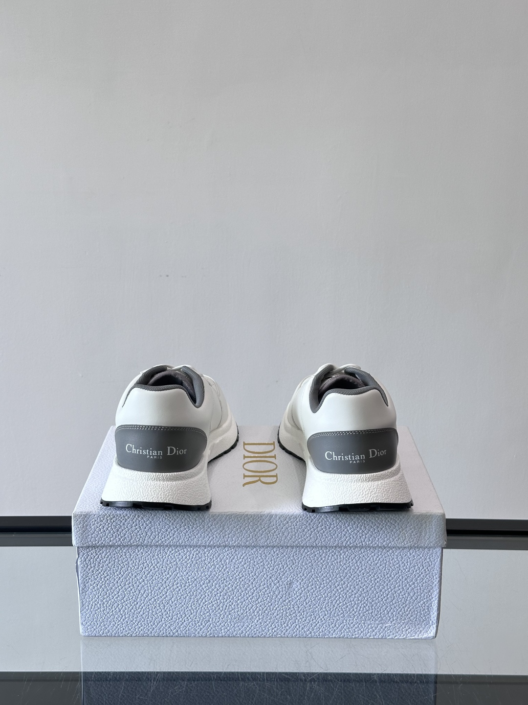 𝐂𝐡𝐫𝐢𝐬𝐭𝐢𝐚𝐧 𝐃𝐢𝐨𝐫# 迪奥 新款休闲运动鞋跑鞋老爹鞋 真的酷毙了，未来感十足!真的好飒！再次演