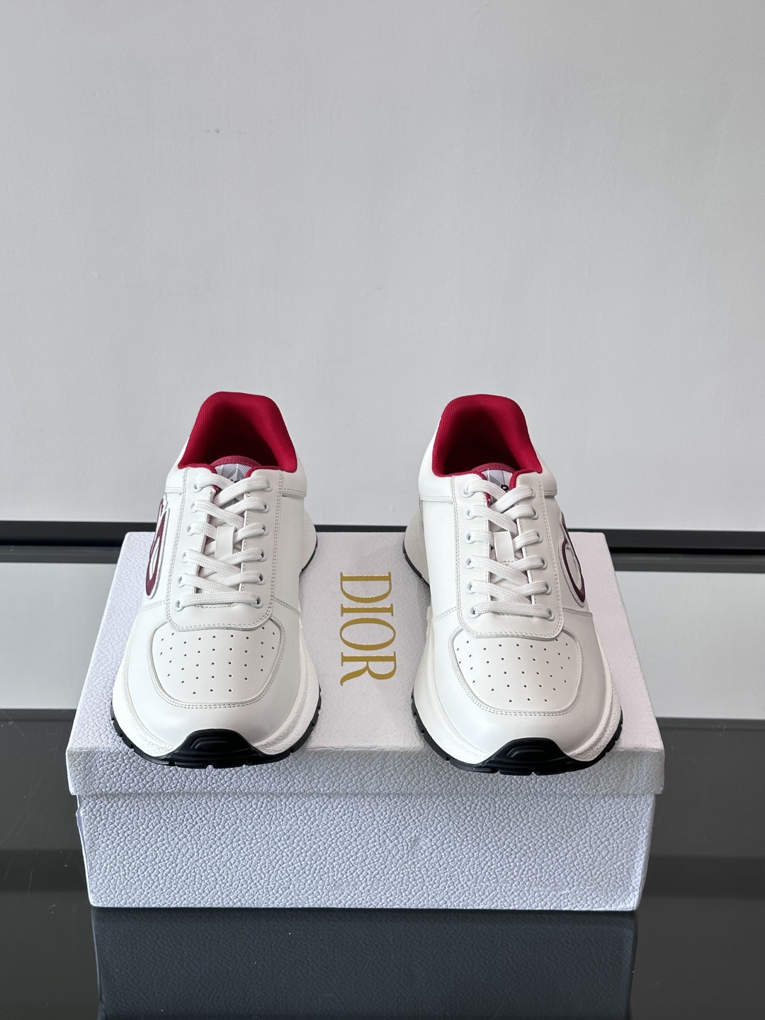 𝐂𝐡𝐫𝐢𝐬𝐭𝐢𝐚𝐧 𝐃𝐢𝐨𝐫# 迪奥 新款休闲运动鞋跑鞋老爹鞋 真的酷毙了，未来感十足!真的好飒！再次演