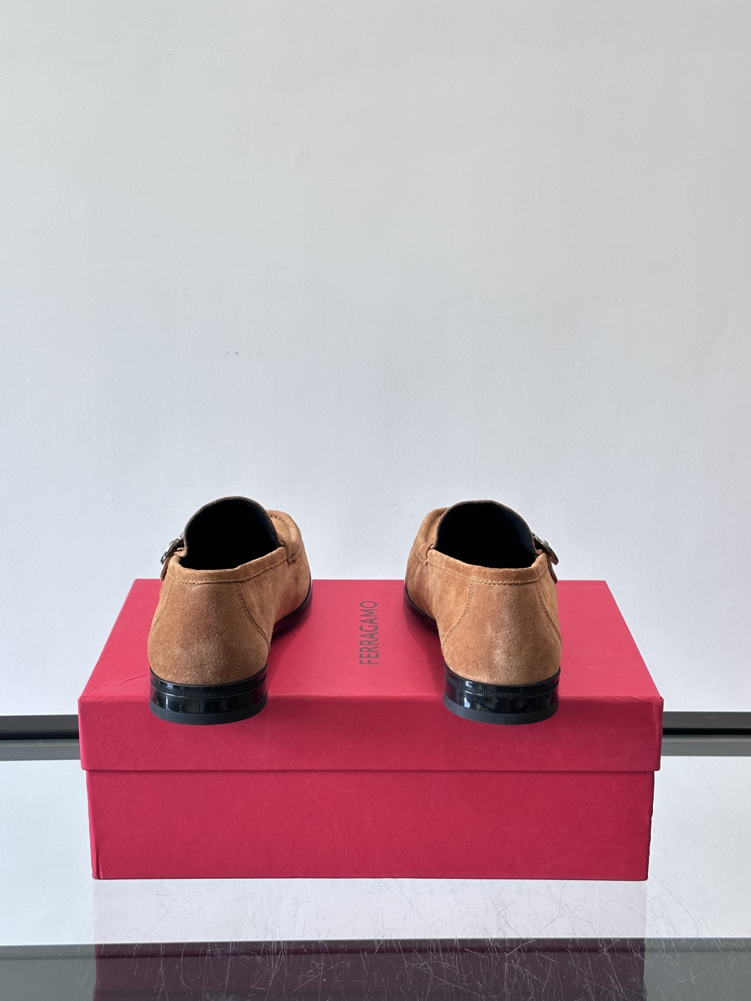 F🆕高端男士休闲皮鞋，绅士臻享 型男必备 头层牛皮鞋面 皮质质感一览无余 小牛皮透气内里，防滑大底。细节