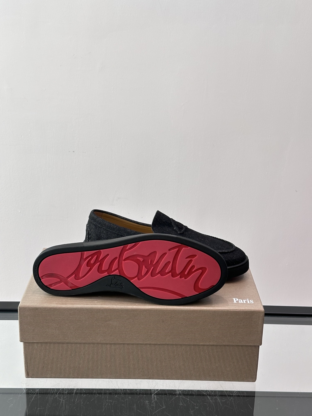 CL 休闲鞋一脚蹬 男士老钱风休闲鞋Christian Louboutin 休闲鞋👟！这双老钱风一脚蹬 