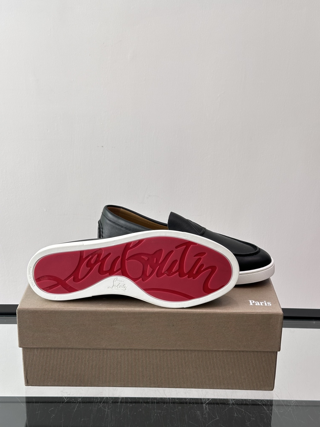 CL 休闲鞋一脚蹬 男士老钱风休闲鞋Christian Louboutin 休闲鞋👟！这双老钱风一脚蹬 