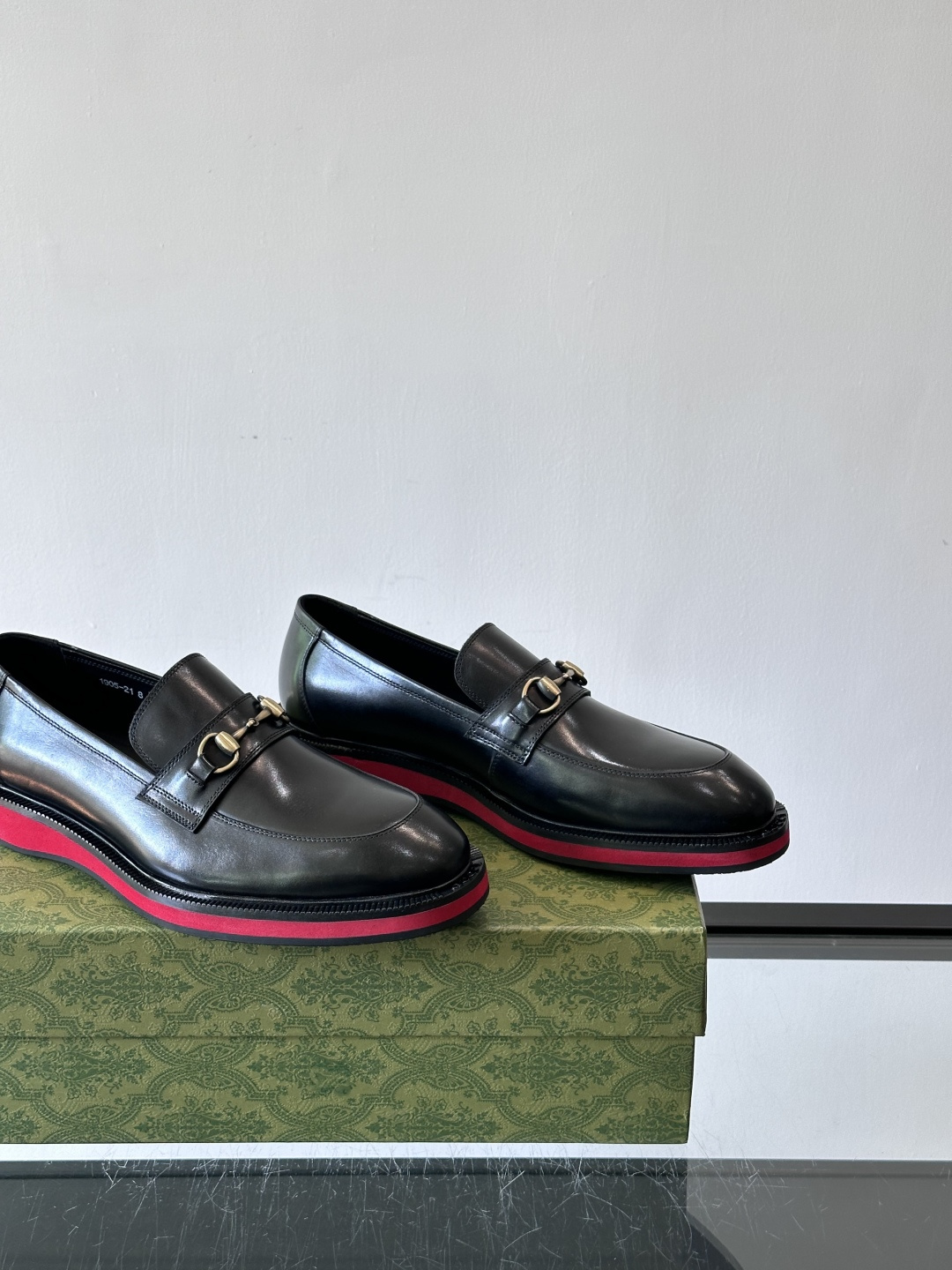 ◾️▫️G家原单男士正装休闲皮鞋，防滑橡胶大底！高端大气，私家开模定制原版品牌五金扣装饰，小牛皮透气内里