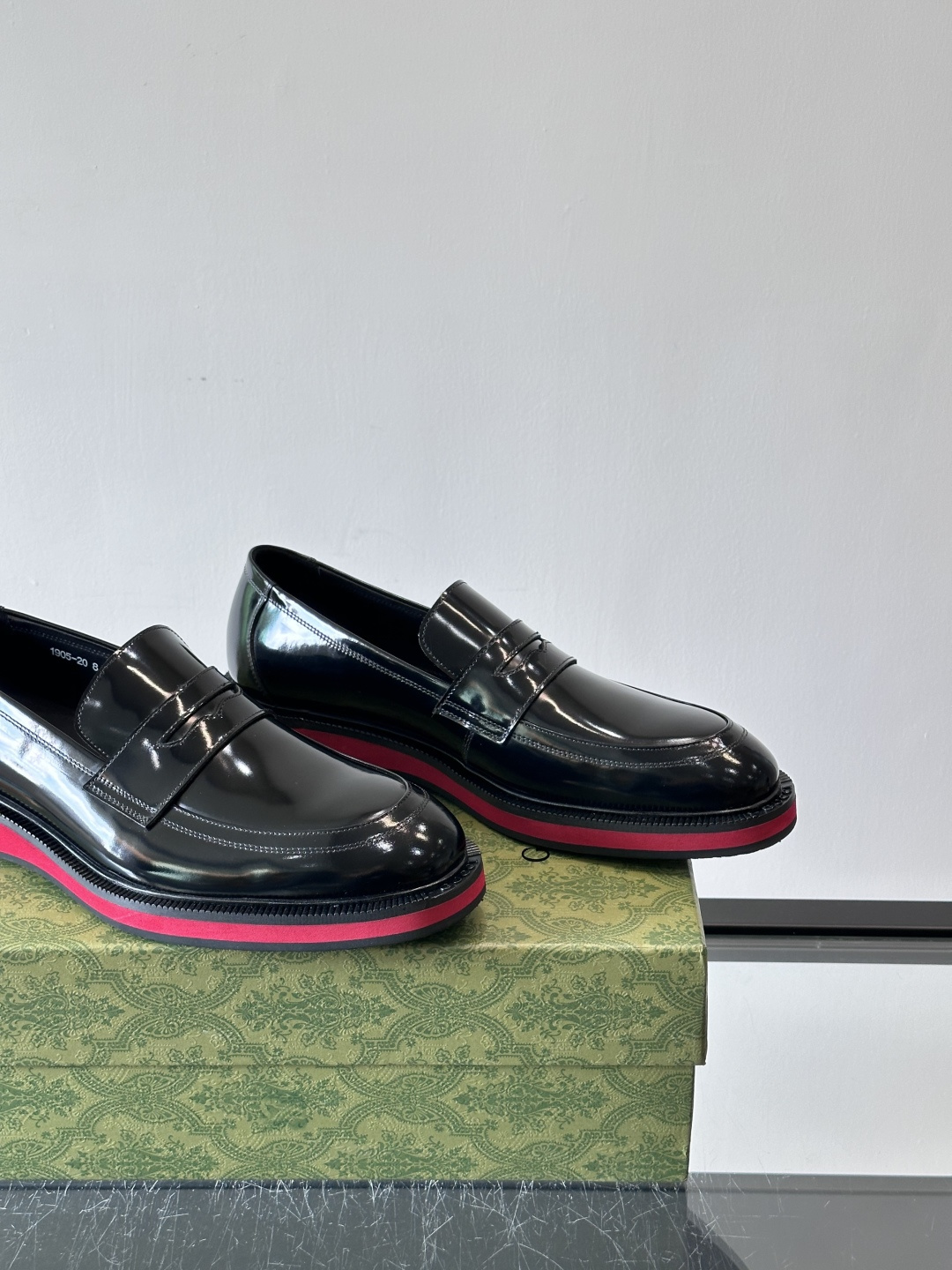 ◾️▫️G家原单男士正装休闲皮鞋，防滑橡胶大底！高端大气，私家开模定制原版品牌五金扣装饰，小牛皮透气内里