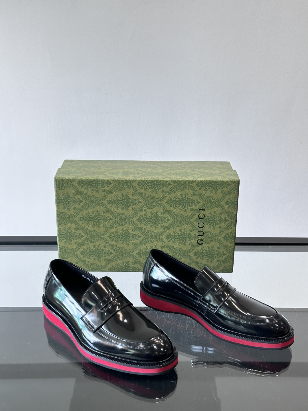 ◾️▫️G家原单男士正装休闲皮鞋，防滑橡胶大底！高端大气，私家开模定制原版品牌五金扣装饰，小牛皮透气内里