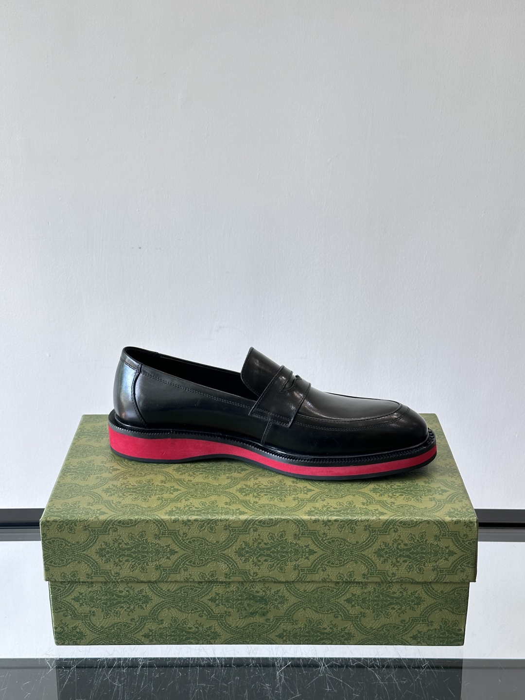 ◾️▫️G家原单男士正装休闲皮鞋，防滑橡胶大底！高端大气，私家开模定制原版品牌五金扣装饰，小牛皮透气内里