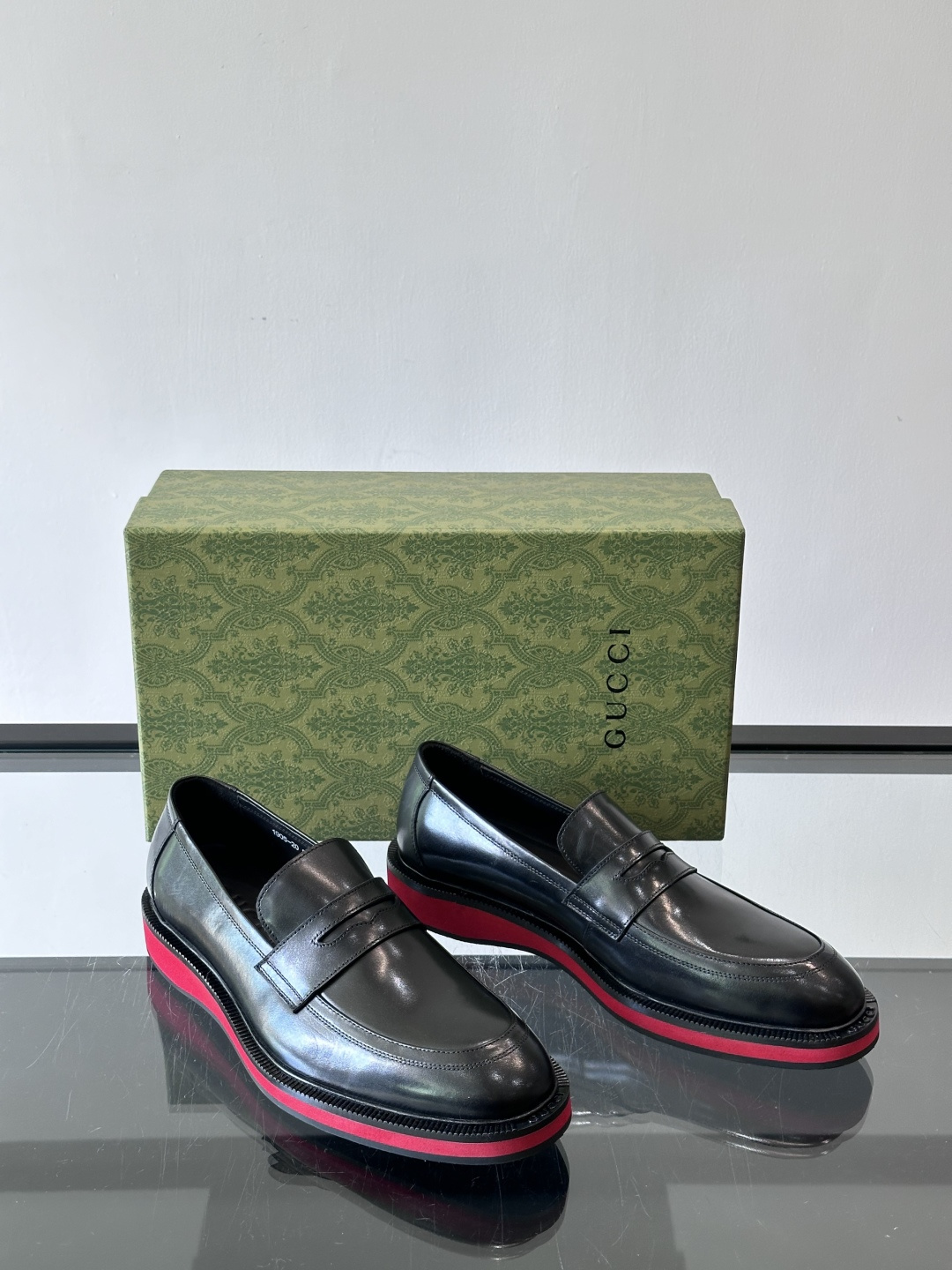 ◾️▫️G家原单男士正装休闲皮鞋，防滑橡胶大底！高端大气，私家开模定制原版品牌五金扣装饰，小牛皮透气内里