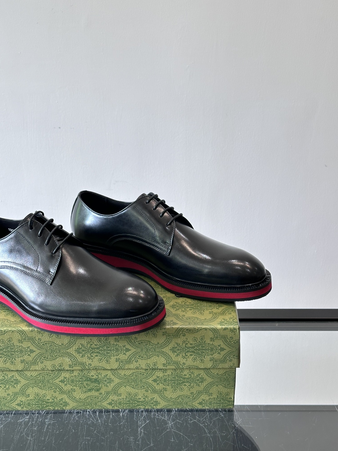 ◾️▫️G家原单男士正装休闲皮鞋，防滑橡胶大底！高端大气，私家开模定制原版品牌五金扣装饰，小牛皮透气内里